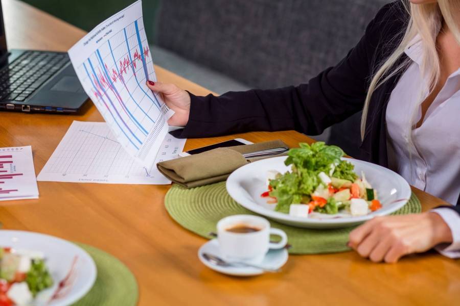 Czy catering dietetyczny można wrzucić w koszty działalności?