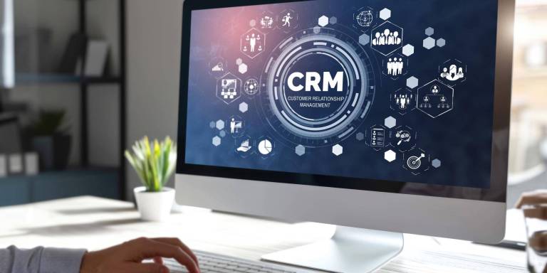 Jak sprawnie zarządzać bazą klientów w crm?